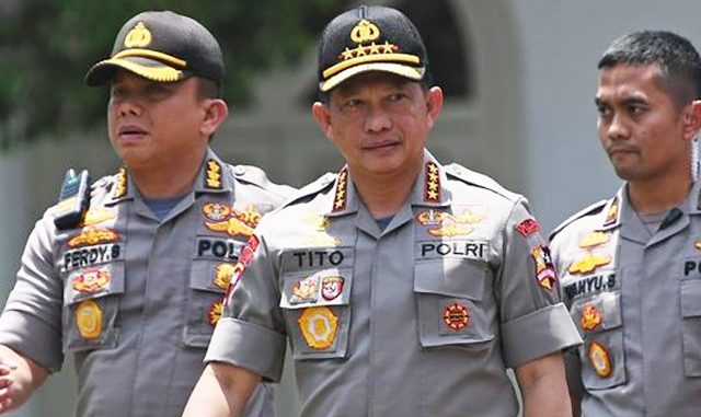 pemberhentian Kapolri Jenderal (Pol) Tito Karnavia